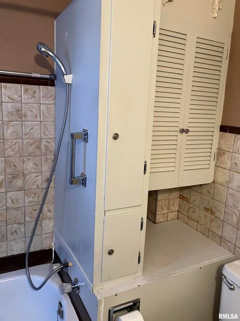 Tiny photo for 837 BEACH Street, Kewanee, IL 61443 (MLS # QC4268571)