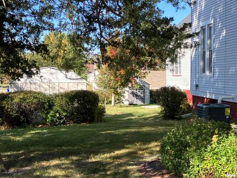 Tiny photo for 837 BEACH Street, Kewanee, IL 61443 (MLS # QC4268571)