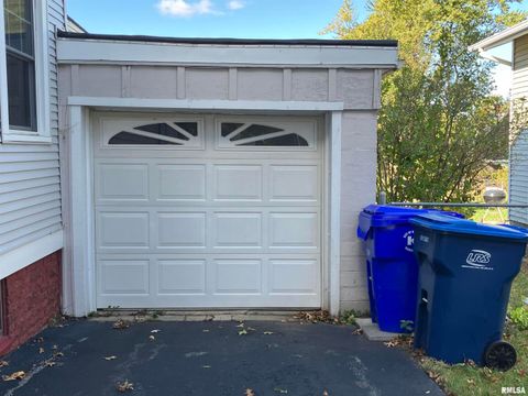 Tiny photo for 837 BEACH Street, Kewanee, IL 61443 (MLS # QC4268571)