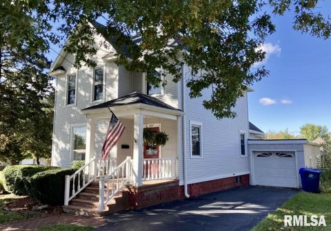 Photo of 837 BEACH Street, Kewanee, IL 61443 (MLS # QC4268571)