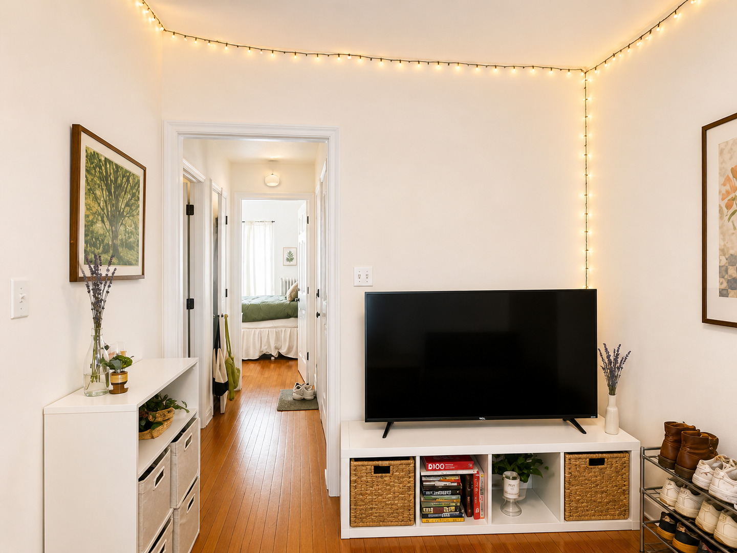 677.5 W Wrightwood Avenue 1S