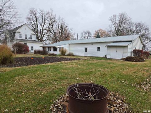 Tiny photo for 502 Albers Street, Golden, IL 62339 (MLS # QC4269649)