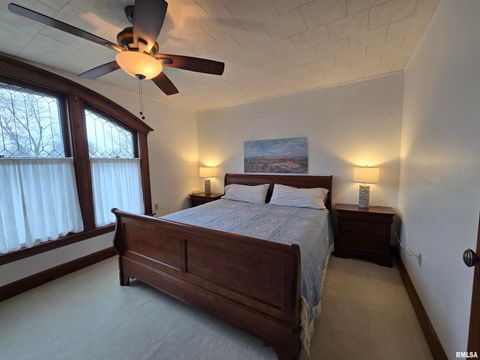 Tiny photo for 502 Albers Street, Golden, IL 62339 (MLS # QC4269649)