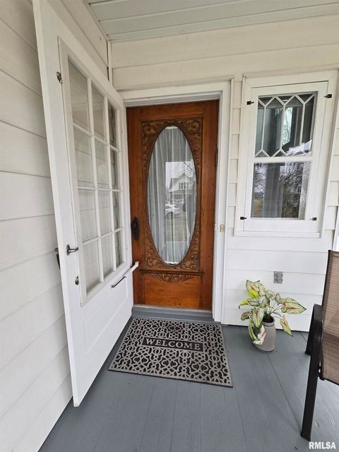 Tiny photo for 502 Albers Street, Golden, IL 62339 (MLS # QC4269649)