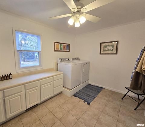 Tiny photo for 502 Albers Street, Golden, IL 62339 (MLS # QC4269649)