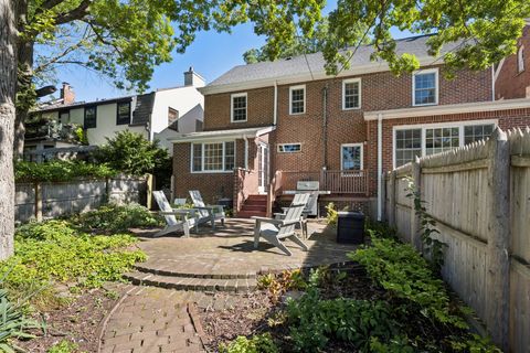 Tiny photo for 2754 Ridge Avenue, Evanston, IL 60201 (MLS # 12506050)
