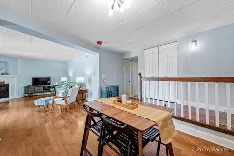 Tiny photo for 61 W Pier Drive #201, Westmont, IL 60559 (MLS # 12591671)