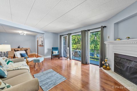 Tiny photo for 61 W Pier Drive #201, Westmont, IL 60559 (MLS # 12591671)