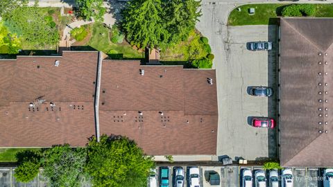 Tiny photo for 61 W Pier Drive #201, Westmont, IL 60559 (MLS # 12591671)