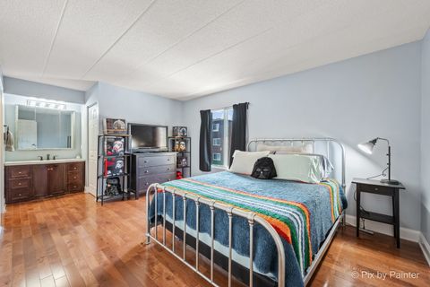 Tiny photo for 61 W Pier Drive #201, Westmont, IL 60559 (MLS # 12591671)