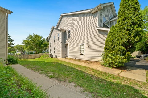 Tiny photo for 1329 Newport Street, Mundelein, IL 60060 (MLS # 12657486)
