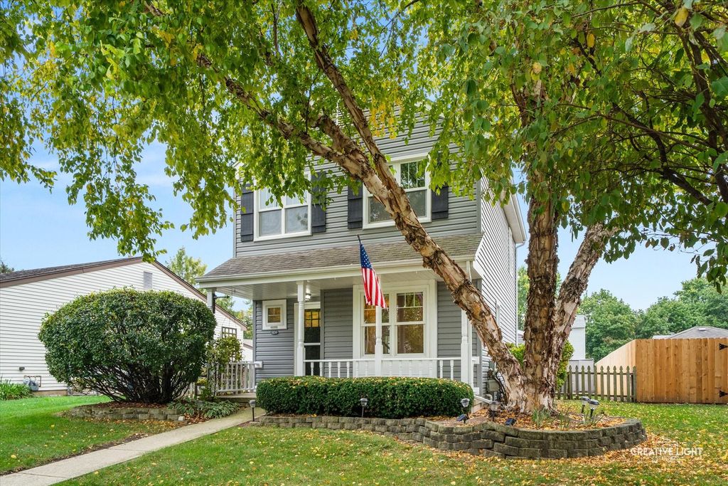 Photo for 904 Geneva Drive, Geneva, IL 60134 (MLS # 12492624)