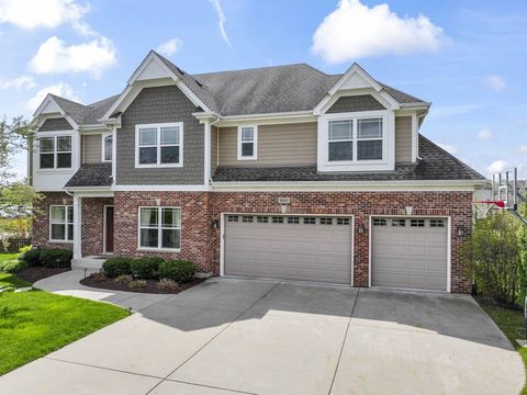 Photo of 601 Oak Lane, South Elgin, IL 60177 (MLS # 12633918)