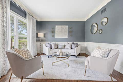 Tiny photo for 601 Oak Lane, South Elgin, IL 60177 (MLS # 12633918)