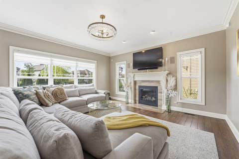 Tiny photo for 601 Oak Lane, South Elgin, IL 60177 (MLS # 12633918)