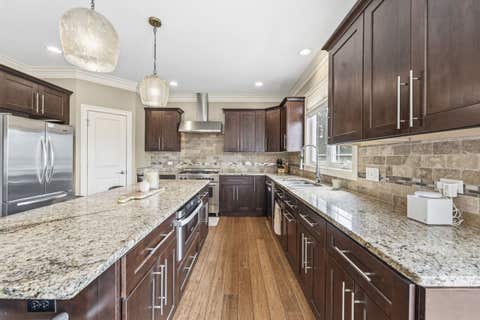 Tiny photo for 601 Oak Lane, South Elgin, IL 60177 (MLS # 12633918)