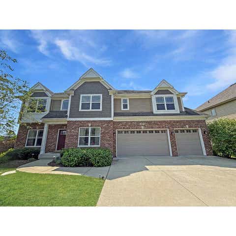 Photo of 601 Oak Lane, South Elgin, IL 60177 (MLS # 12633918)