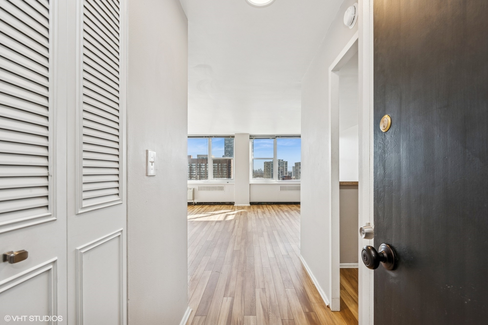 4250 N Marine Drive 2114