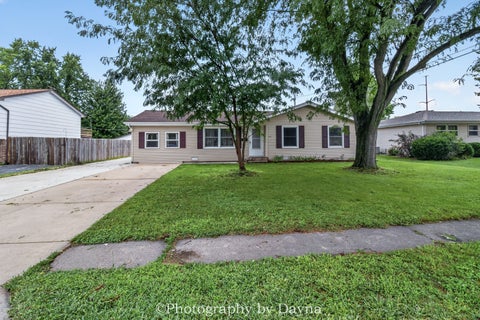 Photo of 18 N West Avenue, Bourbonnais, IL 60914 (MLS # 12733350)