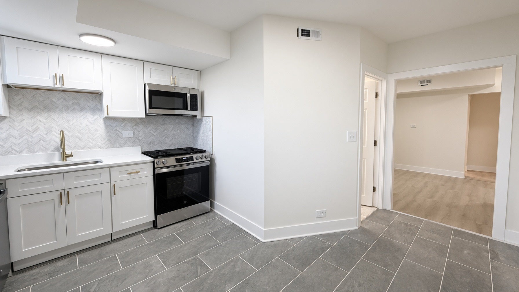4347 W Irving Park Road GE