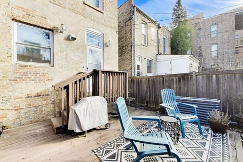 Tiny photo for 941 W Altgeld Street, Chicago, IL 60614 (MLS # 12590736)