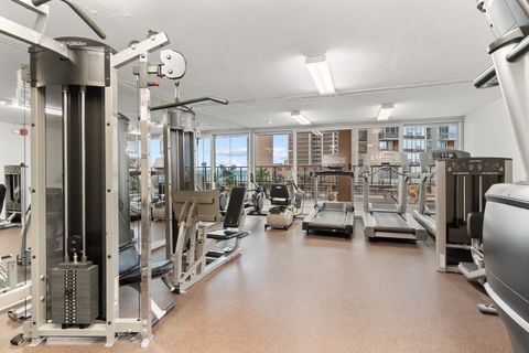 Tiny photo for 6033 N Sheridan Road #7C, Chicago, IL 60660 (MLS # 12506071)