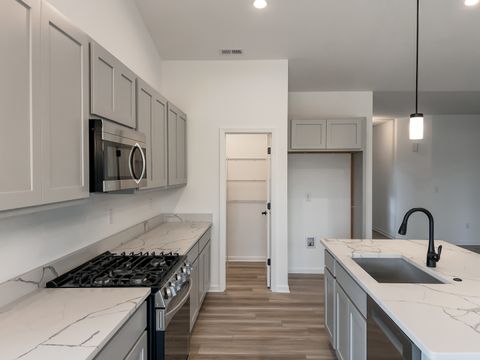 Tiny photo for 154 S Llanos Street, Cortland, IL 60112 (MLS # 12571242)