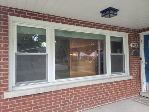 Tiny photo for 8918 Parkside Avenue, Morton Grove, IL 60053 (MLS # 12492651)