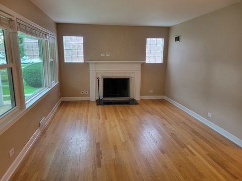 Tiny photo for 8918 Parkside Avenue, Morton Grove, IL 60053 (MLS # 12492651)