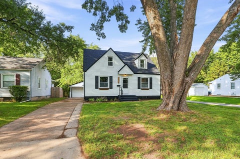 Photo of 3235 24th Avenue, Rock Island, IL 61201 (MLS # 12747983)