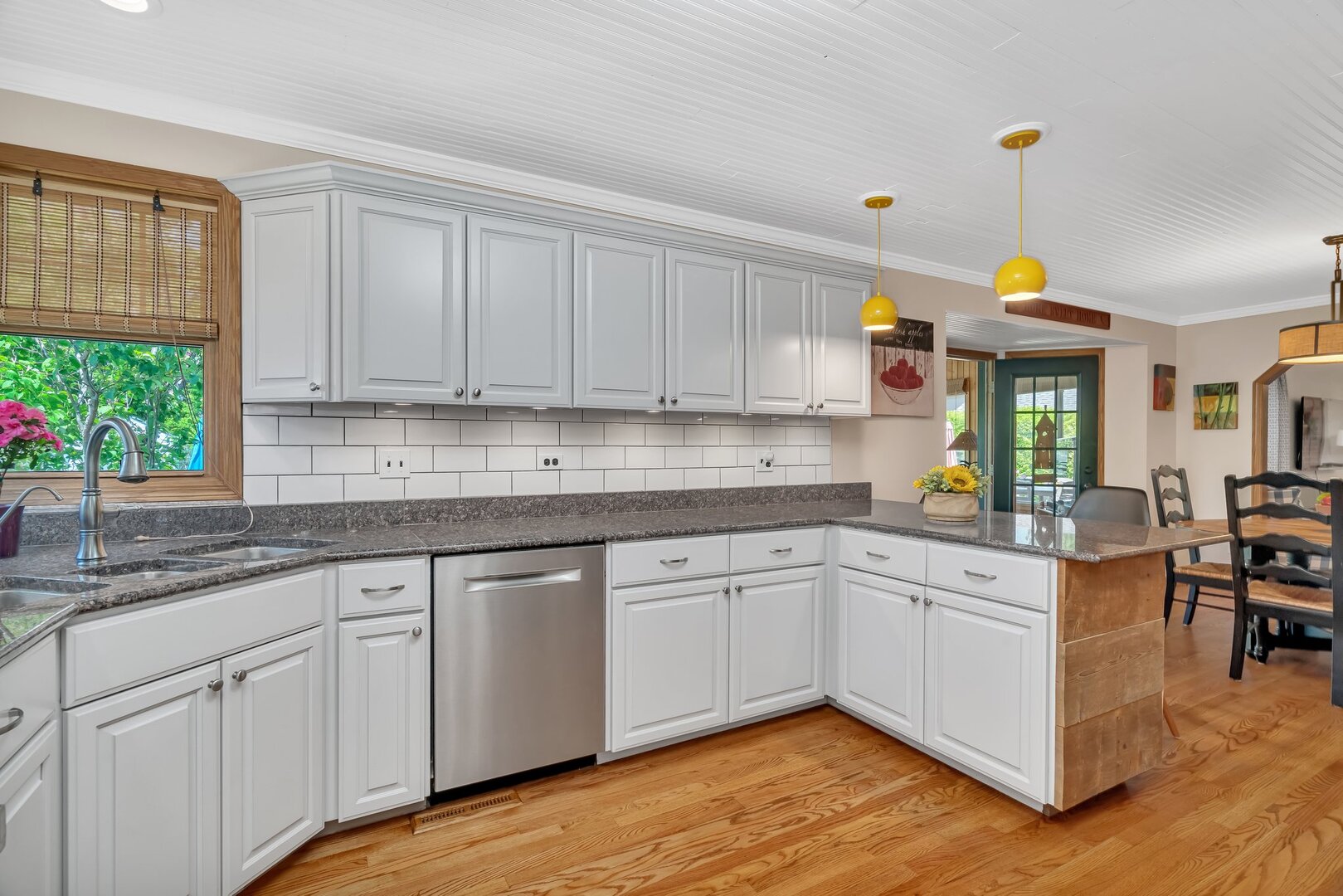 1085 Sweetwater Trail