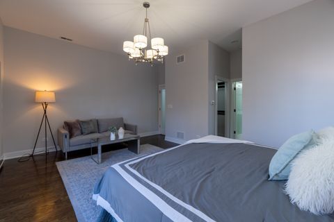 Tiny photo for 908 N Winchester Avenue, Chicago, IL 60622 (MLS # 12541916)