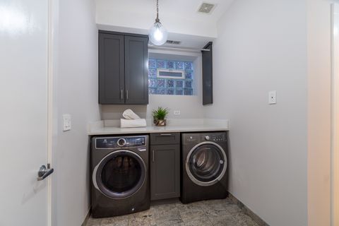 Tiny photo for 908 N Winchester Avenue, Chicago, IL 60622 (MLS # 12541916)