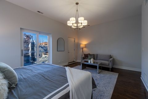 Tiny photo for 908 N Winchester Avenue, Chicago, IL 60622 (MLS # 12541916)