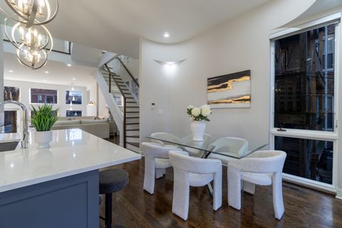 Tiny photo for 908 N Winchester Avenue, Chicago, IL 60622 (MLS # 12541916)