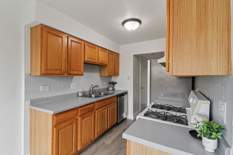 Tiny photo for 1900 Basswood Lane, Glendale Heights, IL 60139 (MLS # 12493787)