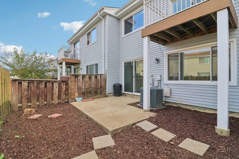 Tiny photo for 1900 Basswood Lane, Glendale Heights, IL 60139 (MLS # 12493787)