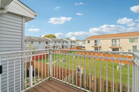 Tiny photo for 1900 Basswood Lane, Glendale Heights, IL 60139 (MLS # 12493787)