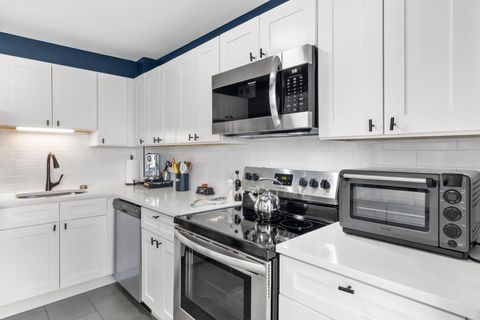Tiny photo for 3550 N LAKE SHORE Drive #1706, Chicago, IL 60657 (MLS # 12483581)