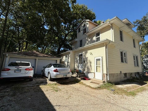 Tiny photo for 711 W California Avenue, Urbana, IL 61801 (MLS # 12750809)