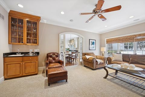 Tiny photo for 440 S Grant Street, Hinsdale, IL 60521 (MLS # 12564812)