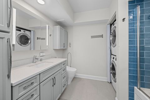 Tiny photo for 7041 W Touhy Avenue #607, Niles, IL 60714 (MLS # 12558994)