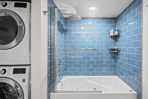 Tiny photo for 7041 W Touhy Avenue #607, Niles, IL 60714 (MLS # 12558994)