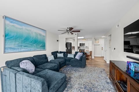 Tiny photo for 7041 W Touhy Avenue #607, Niles, IL 60714 (MLS # 12558994)