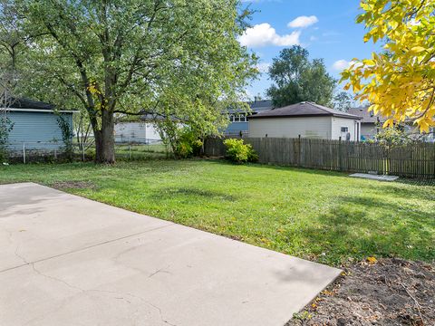 A home in Sauk Village