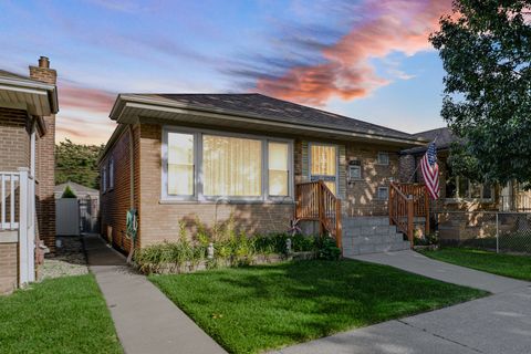 Tiny photo for 10915 S Mackinaw Avenue, Chicago, IL 60617 (MLS # 12473667)