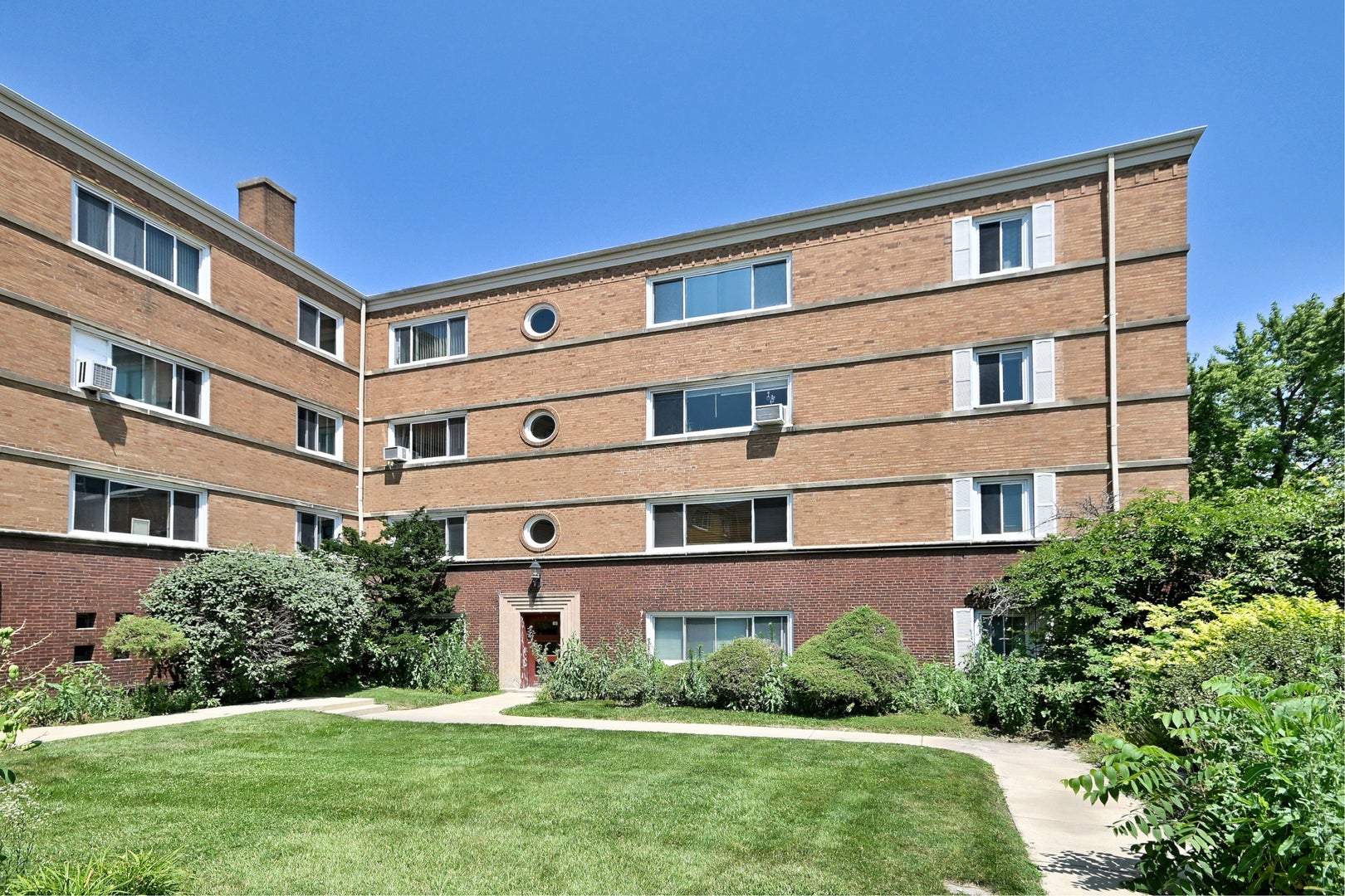 1112 N Harlem Avenue 1