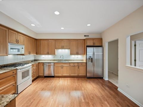 Tiny photo for 940 Augusta Way #309, Highland Park, IL 60035 (MLS # 12488676)