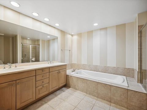 Tiny photo for 940 Augusta Way #309, Highland Park, IL 60035 (MLS # 12488676)