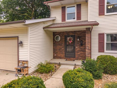 Tiny photo for 23 Palm Court, Bloomington, IL 61701 (MLS # 12641238)